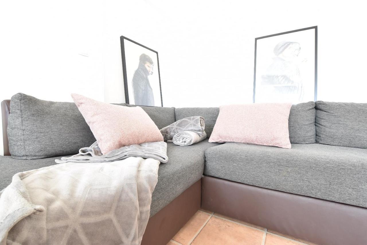 אינסברוק Riesiges Zentrales Apartment Mit Parkplatz מראה חיצוני תמונה