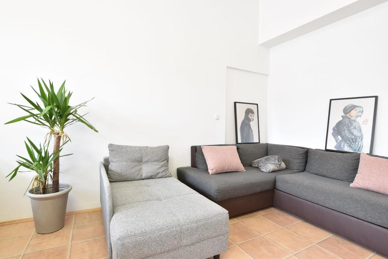 אינסברוק Riesiges Zentrales Apartment Mit Parkplatz מראה חיצוני תמונה