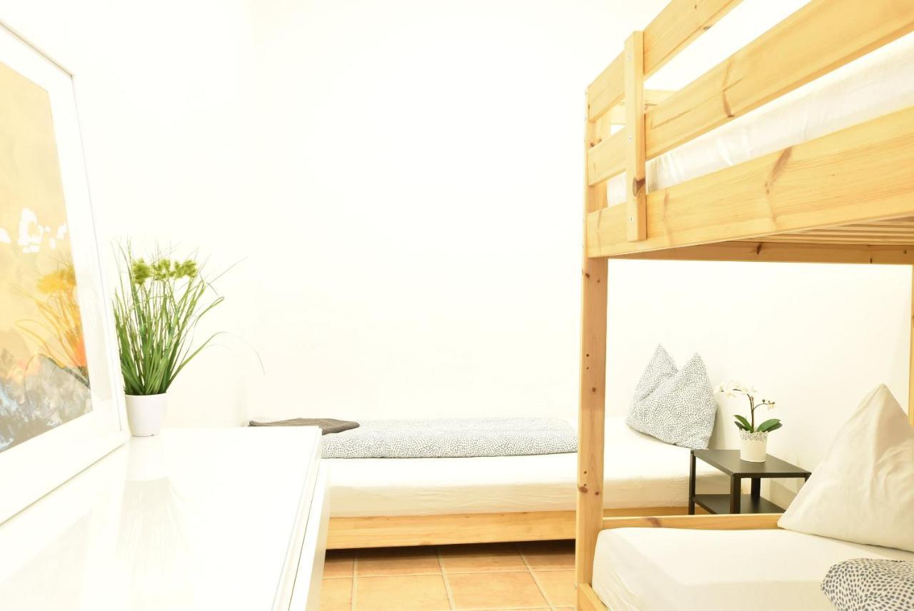 אינסברוק Riesiges Zentrales Apartment Mit Parkplatz מראה חיצוני תמונה